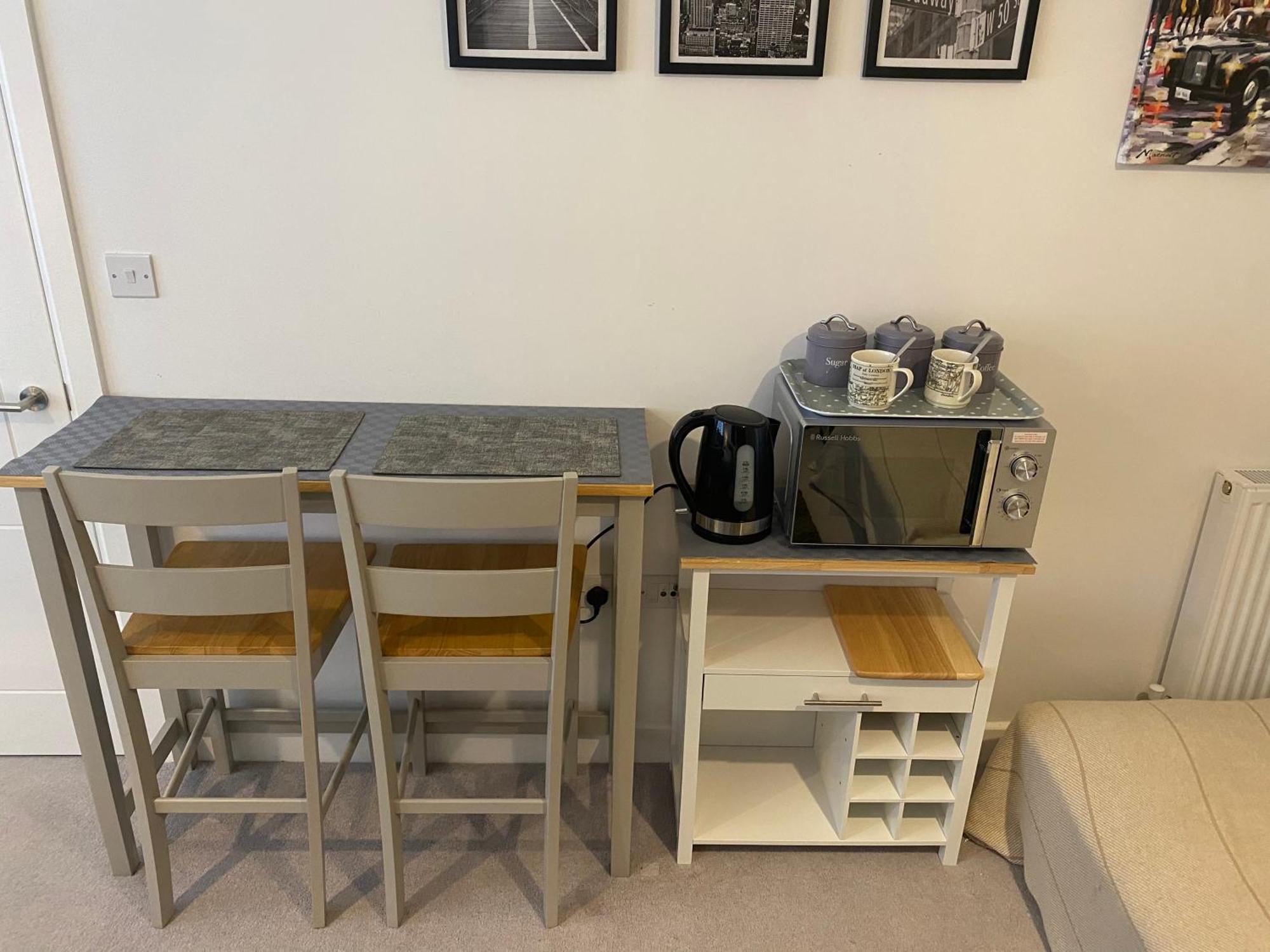 Very Large Double Room With Corner Sofa, Sky Tv, Netflix Etc, Fridge And Microwave Newhaven Ngoại thất bức ảnh